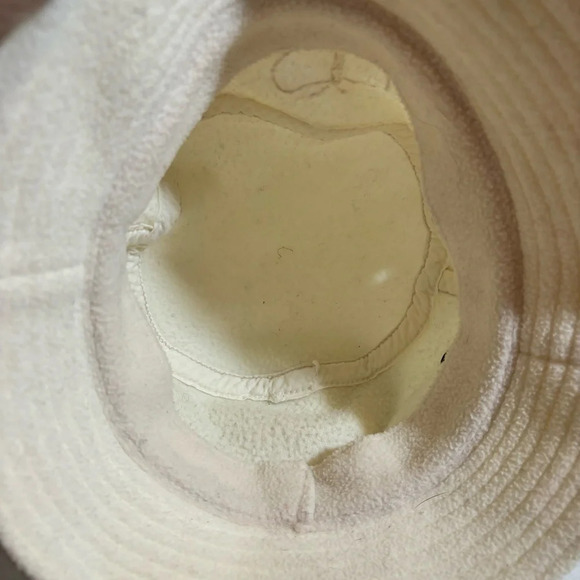 🛍️3/$30 Vintage cream white terry cloth  bucket hat with embroidered butterfly - Picture 8 of 8